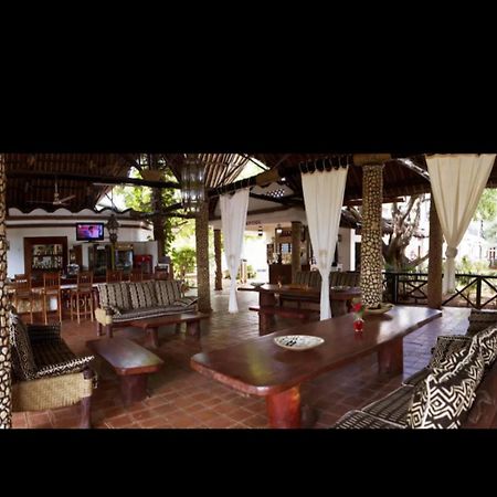 Mangro Hotel Diani Beach Kültér fotó