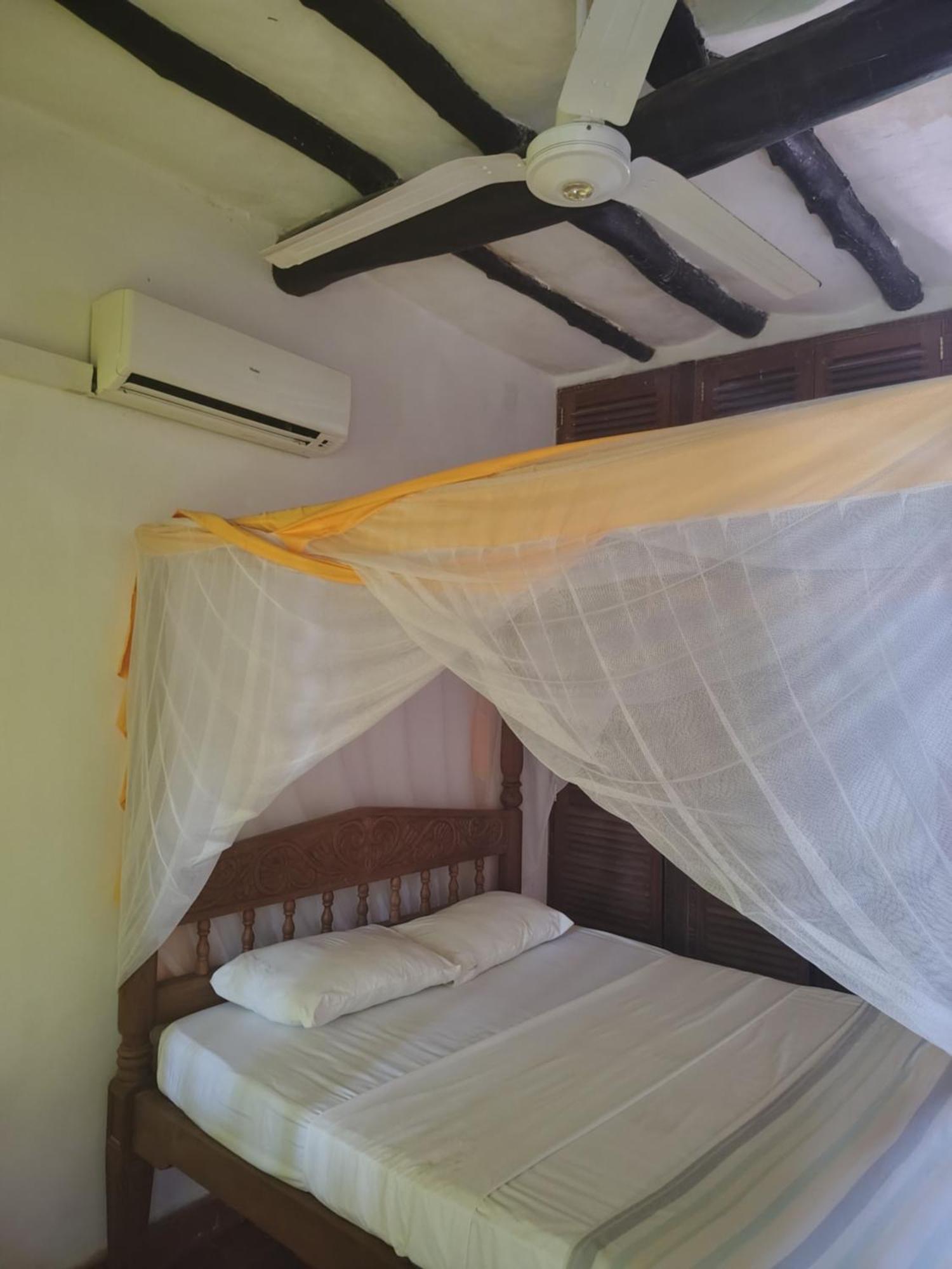 Mangro Hotel Diani Beach Kültér fotó