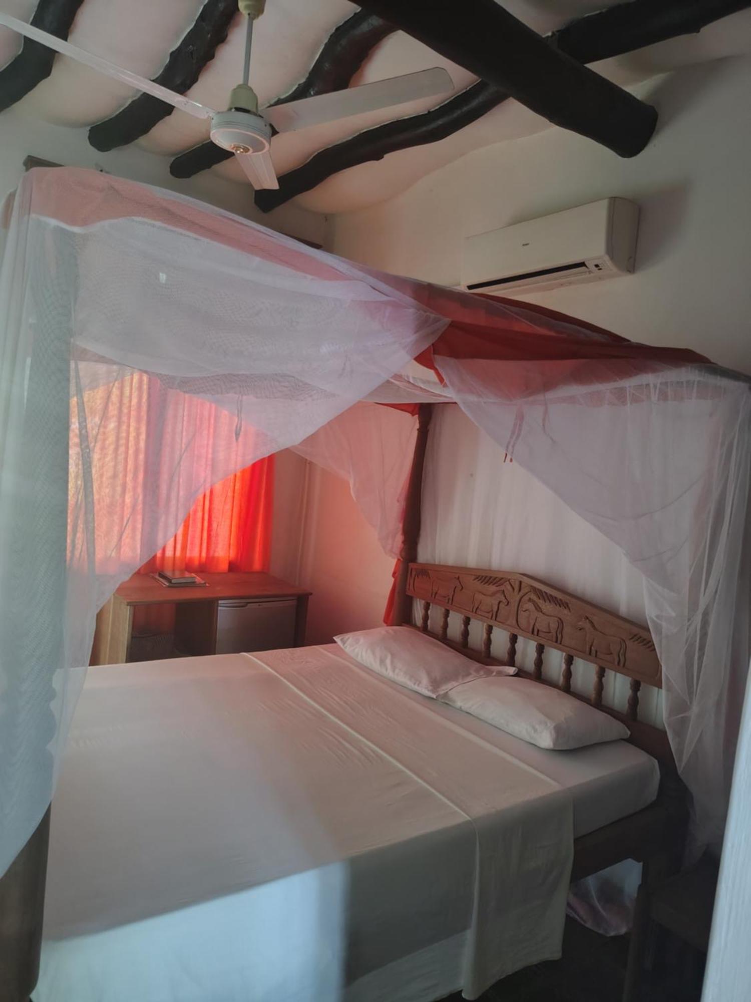 Mangro Hotel Diani Beach Kültér fotó