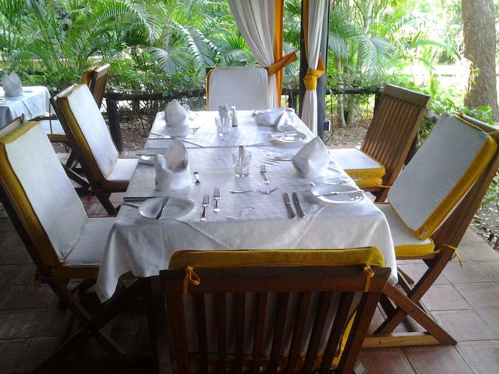 Mangro Hotel Diani Beach Kültér fotó