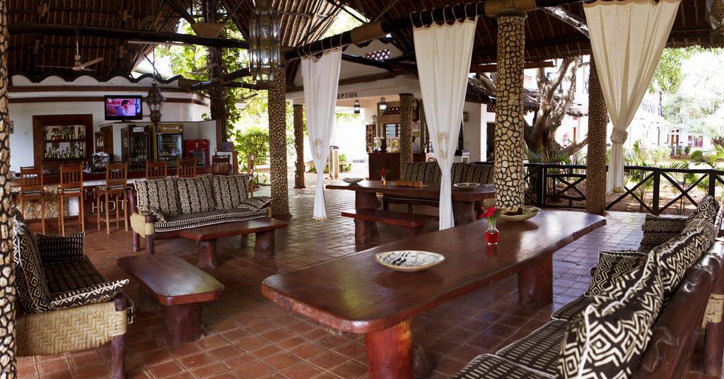 Mangro Hotel Diani Beach Kültér fotó