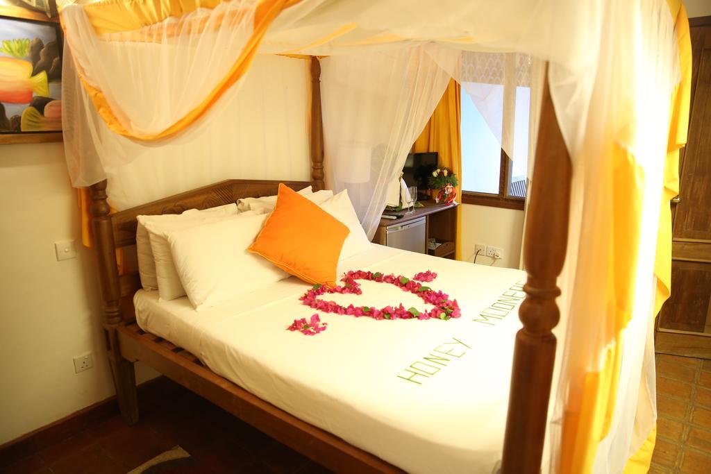 Mangro Hotel Diani Beach Kültér fotó